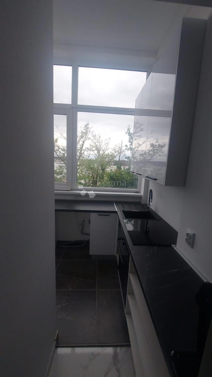 Stanovanje Stoja, Pula, 51m2