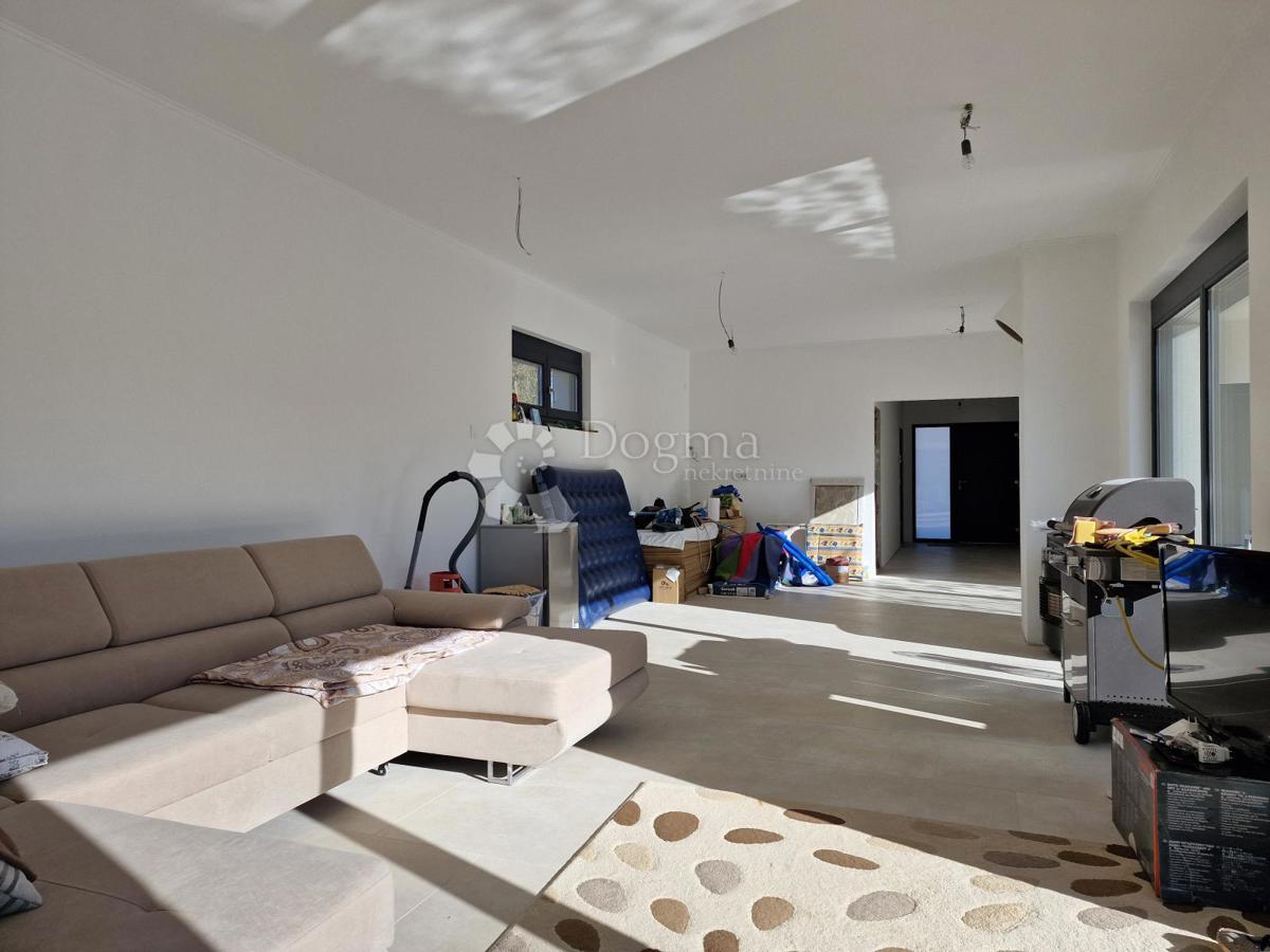 Hiša Rovinj, 139m2