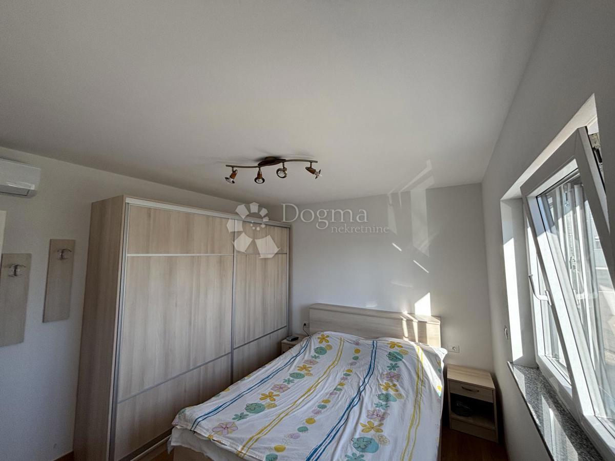 Stanovanje Busoler, Pula, 71m2