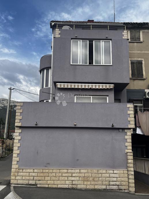 Hiša Kaštel Sućurac, Kaštela, 300m2