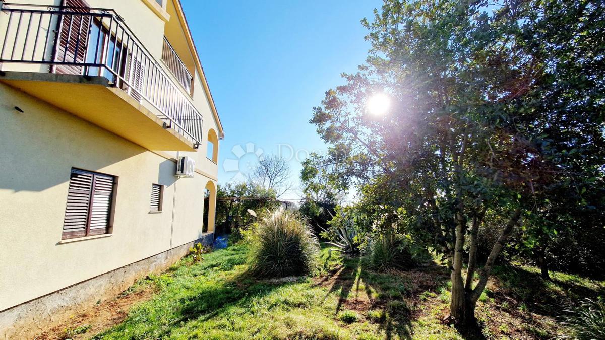 Hiša z 2 apartmajema v Galižani - pogled na morje in Pulj