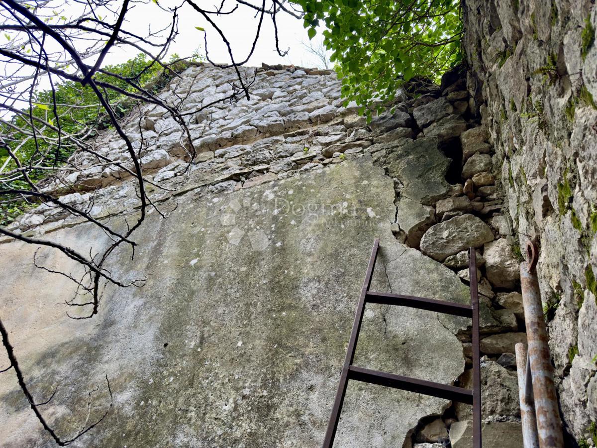 Zazidljivo zemljišče Žeževica, Šestanovac, 1.000m2