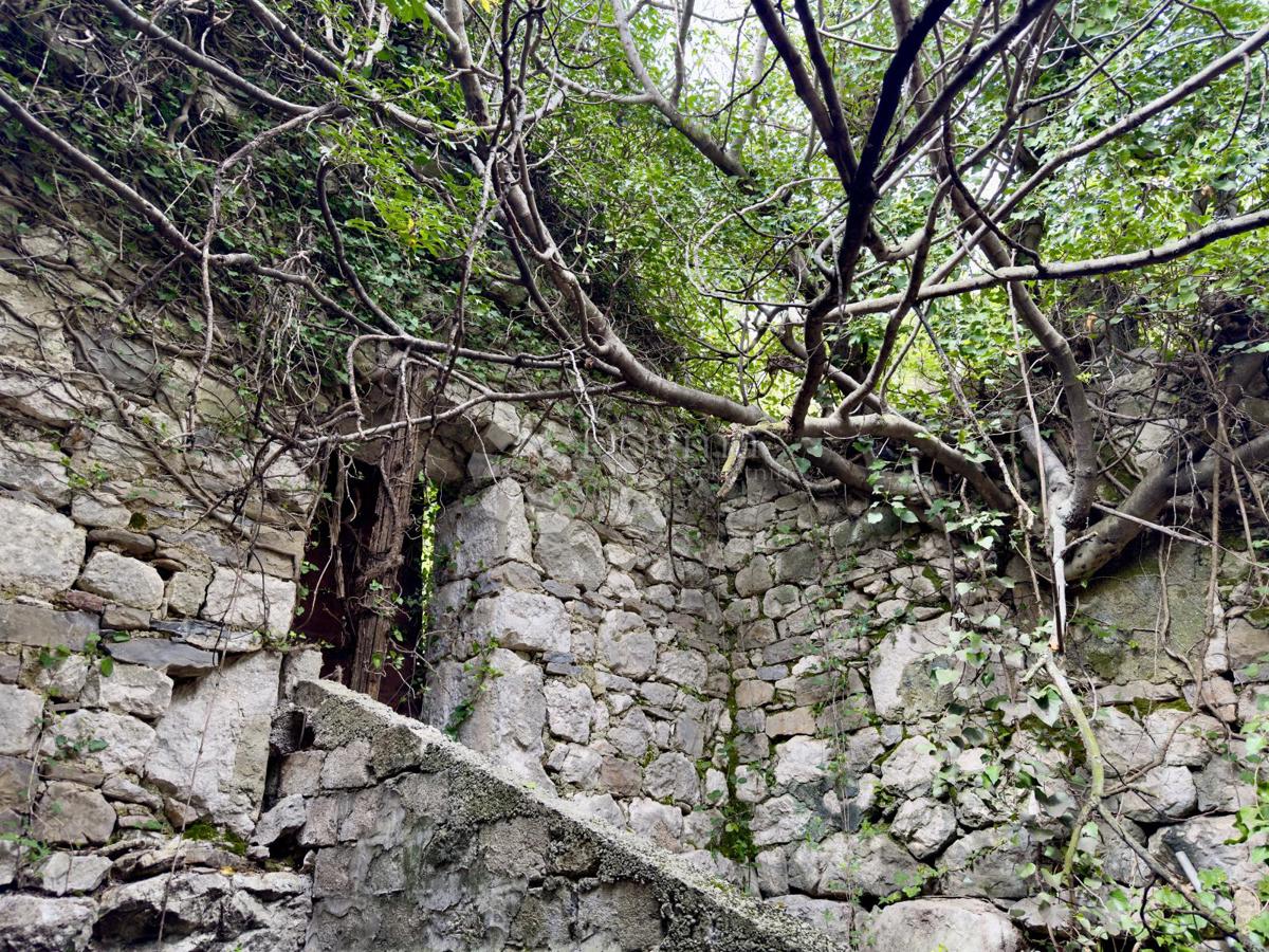 Zazidljivo zemljišče Žeževica, Šestanovac, 1.000m2