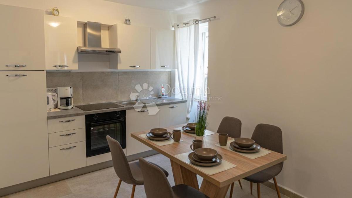 Stanovanje Rovinj, 72m2