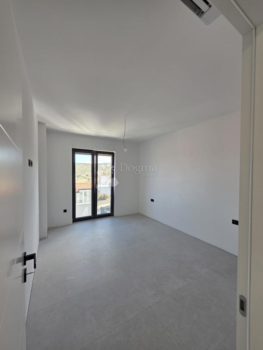 Stanovanje Ražanj, Rogoznica, 63,52m2