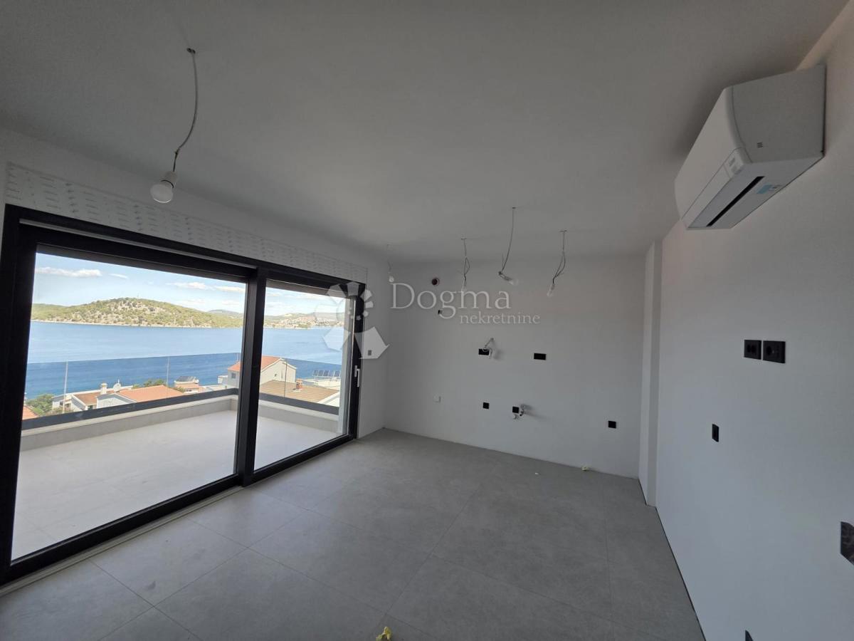 Stanovanje Ražanj, Rogoznica, 63,52m2