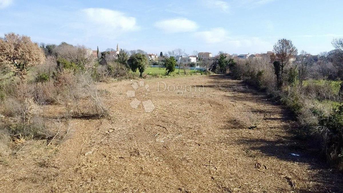 Zazidljivo zemljišče Valtura, Ližnjan, 2.600m2