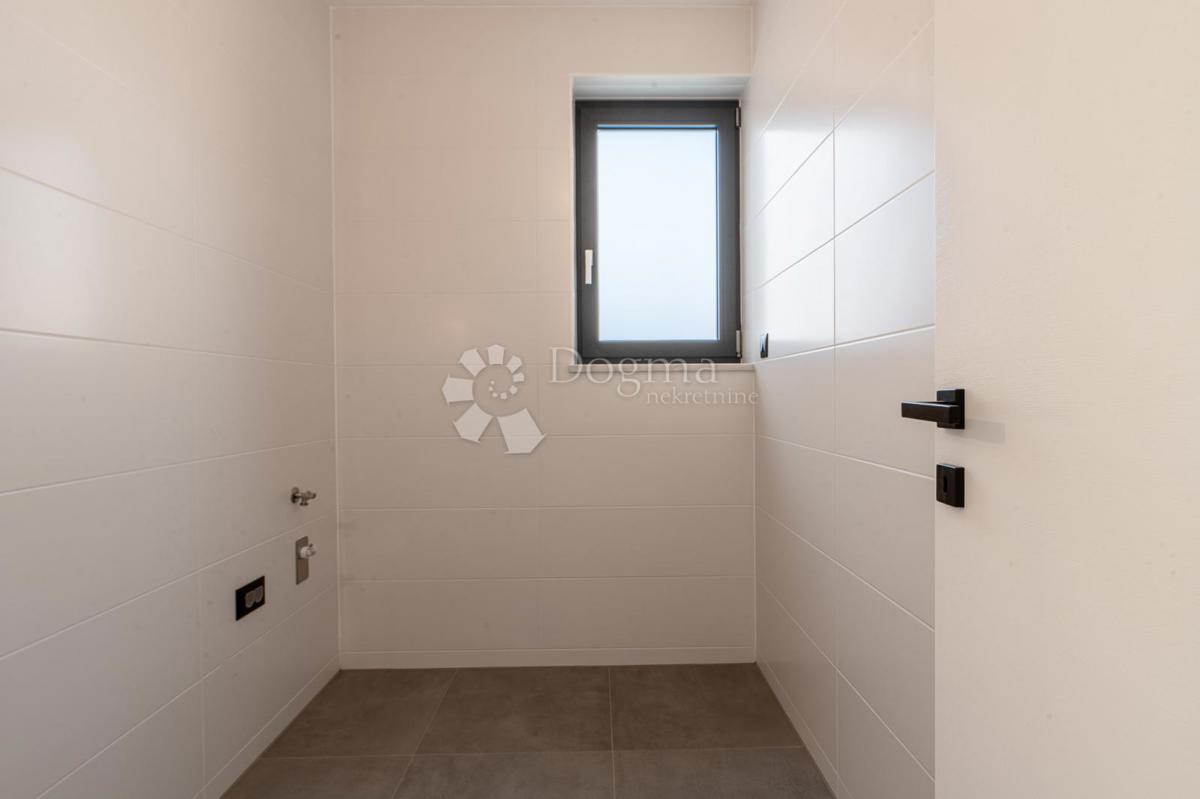 Stanovanje Pobri, Opatija - Okolica, 162,29m2