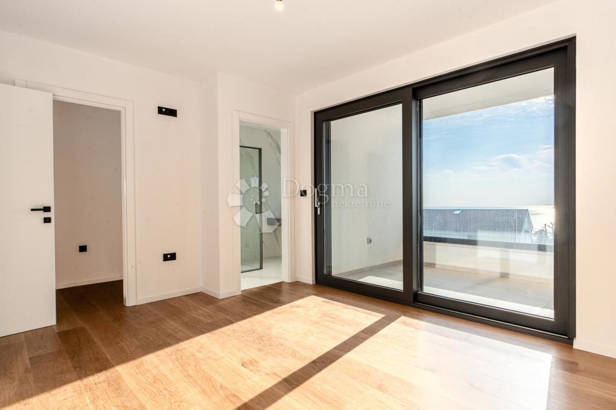 Stanovanje Pobri, Opatija - Okolica, 162,29m2