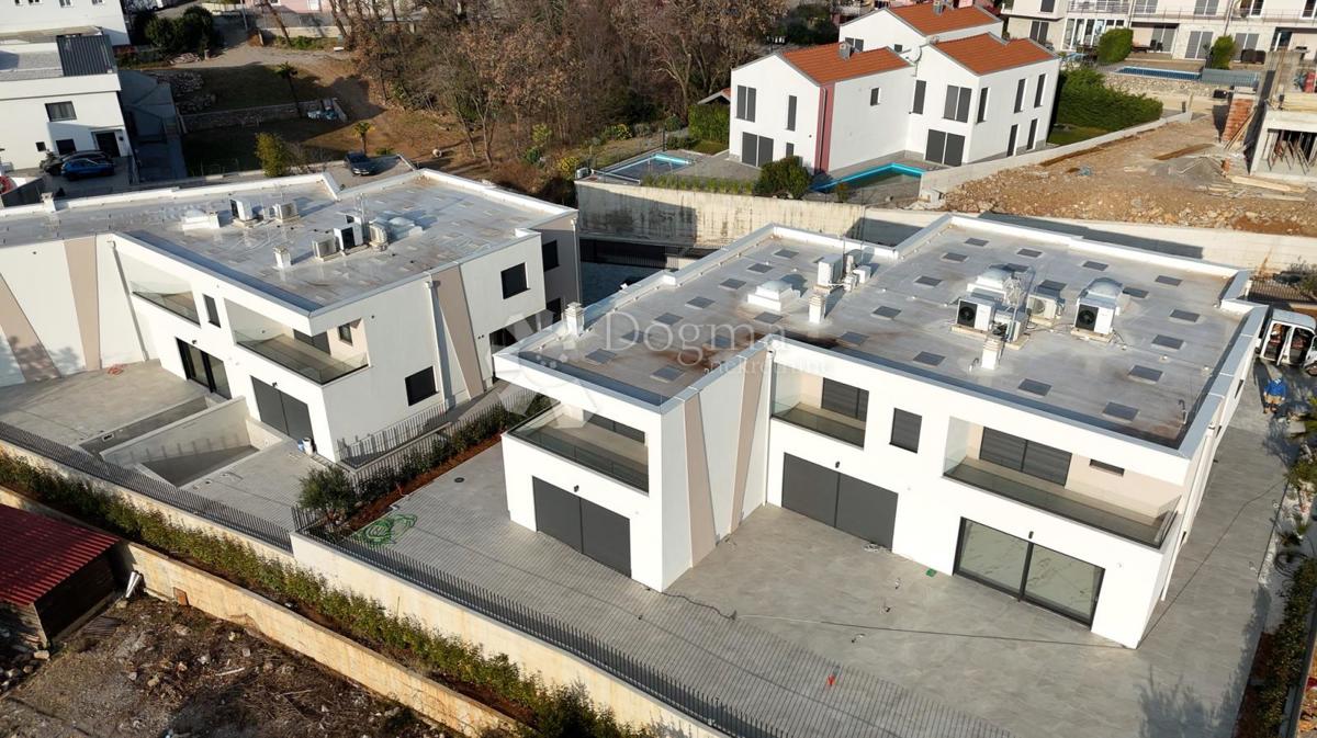 Stanovanje Pobri, Opatija - Okolica, 162,29m2