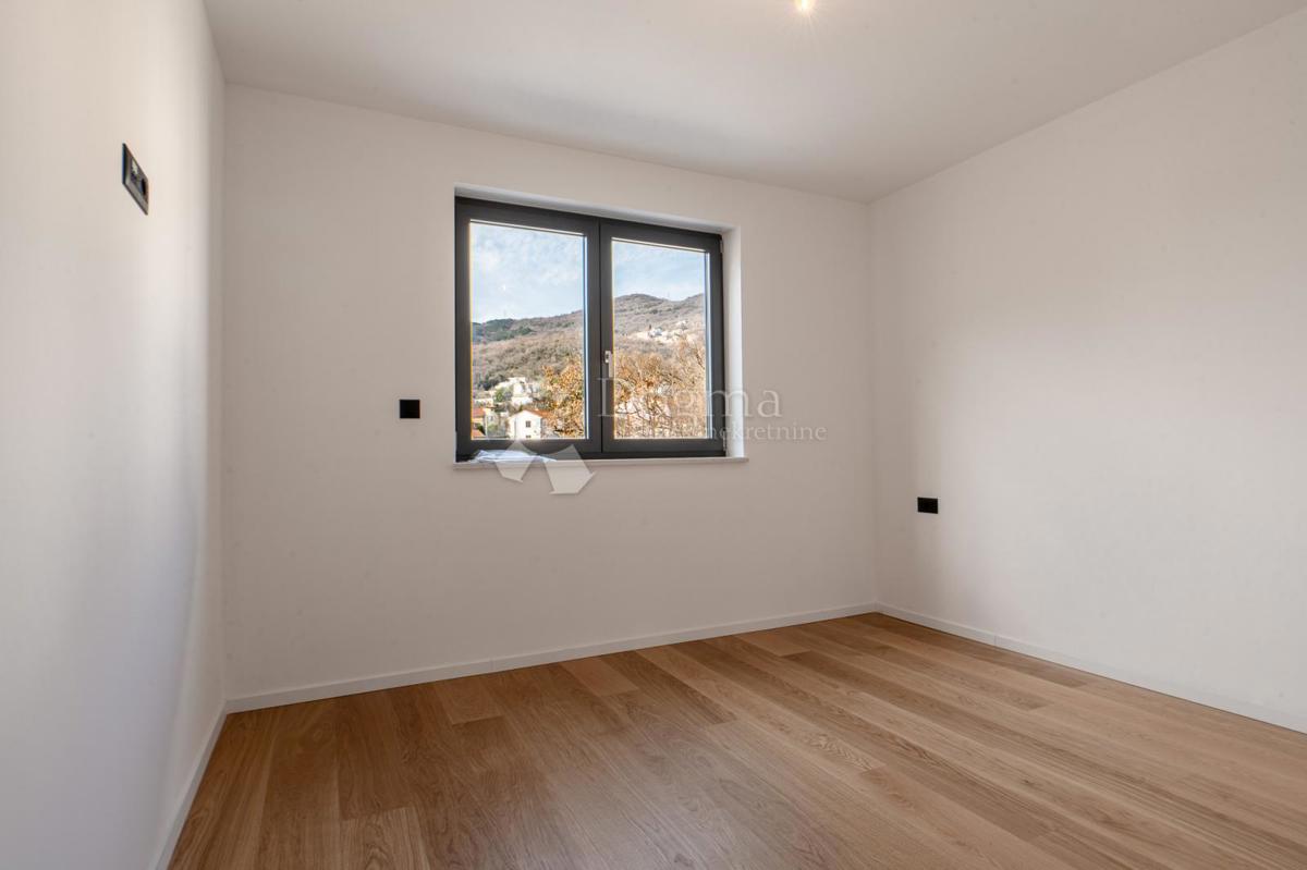 Stanovanje Pobri, Opatija - Okolica, 162,29m2