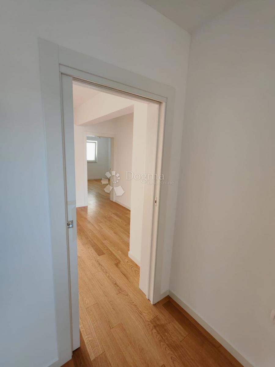 Stanovanje Novi Bokanjac, Zadar, 151m2