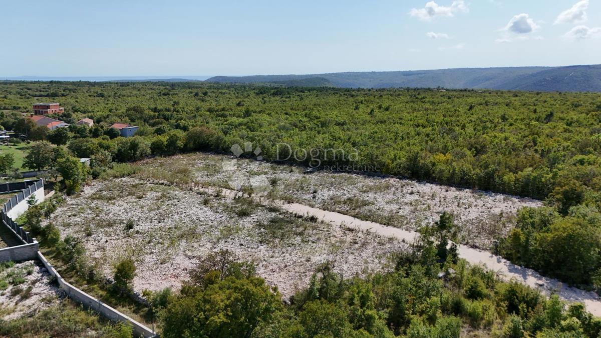 Zemljišče Labin, 790m2