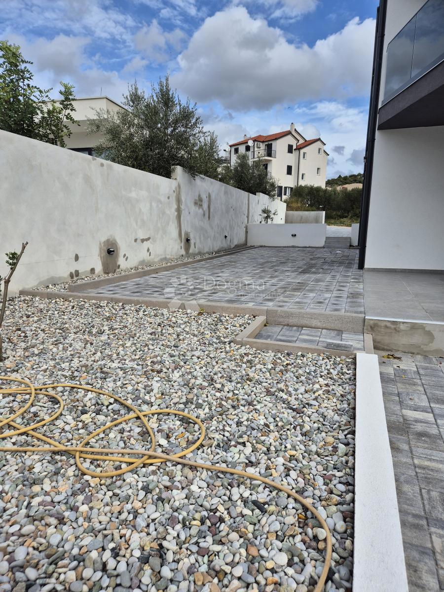 Stanovanje Brodarica, Šibenik - Okolica, 82,27m2