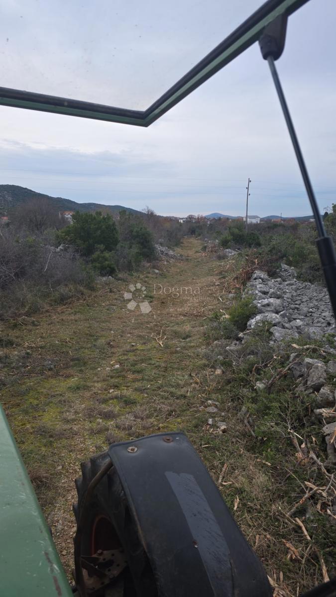 Zazidljivo zemljišče Gaćelezi, Vodice, 1.168m2