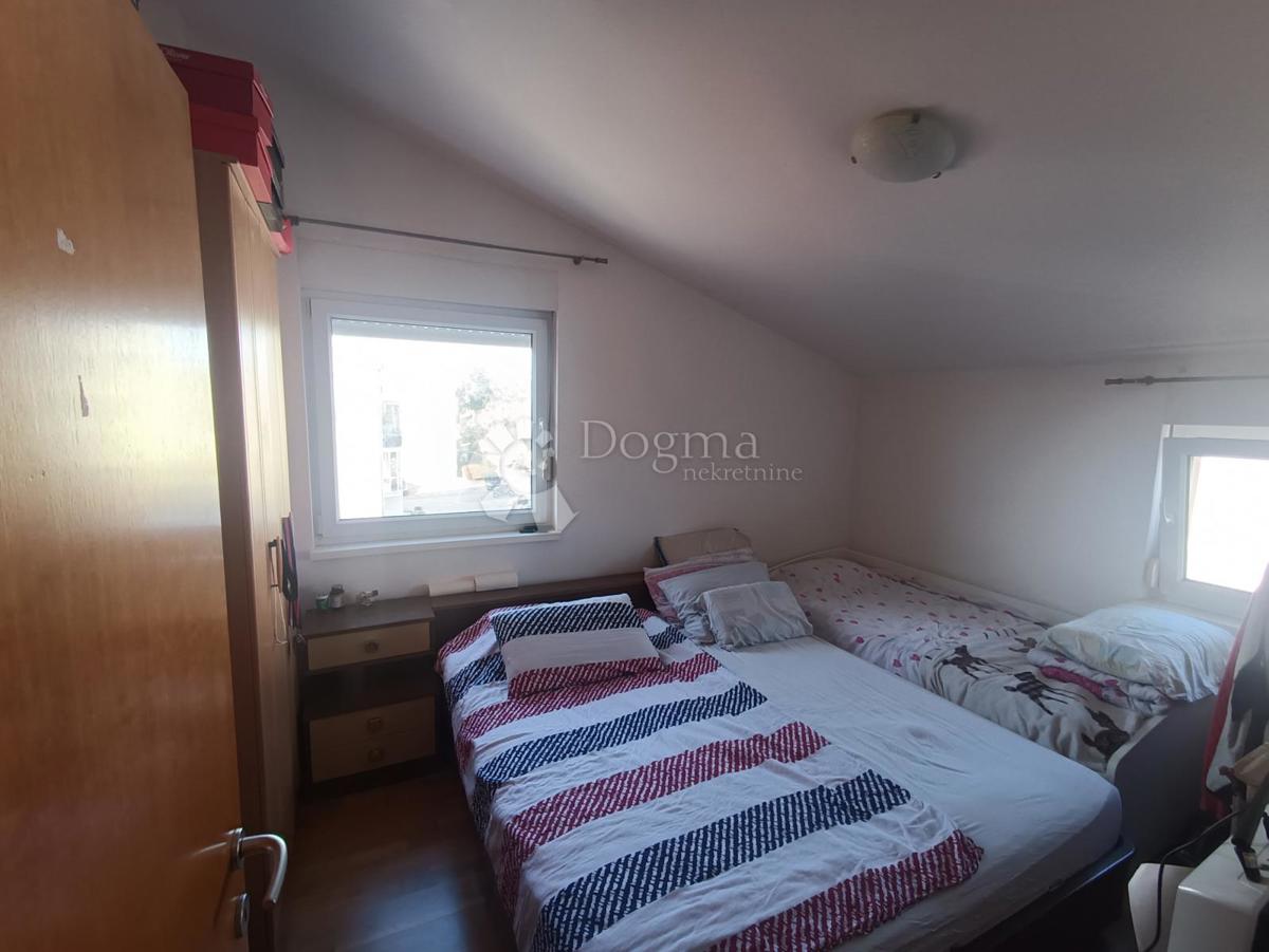 Stanovanje Centar, Pula, 65m2