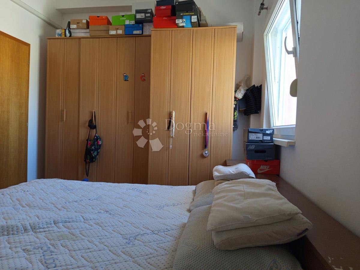 Stanovanje Centar, Pula, 65m2