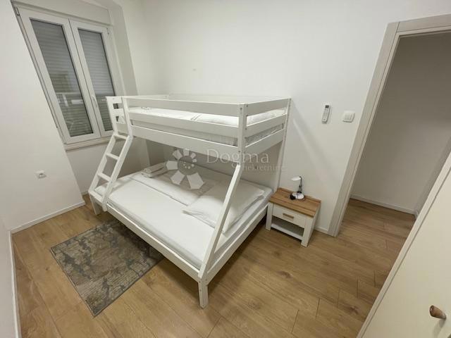 Stanovanje Centar, Rijeka, 73m2