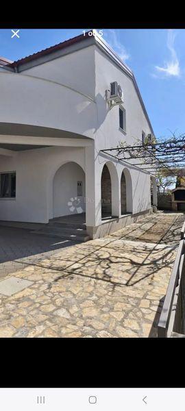 Hiša Pirovac, 170m2