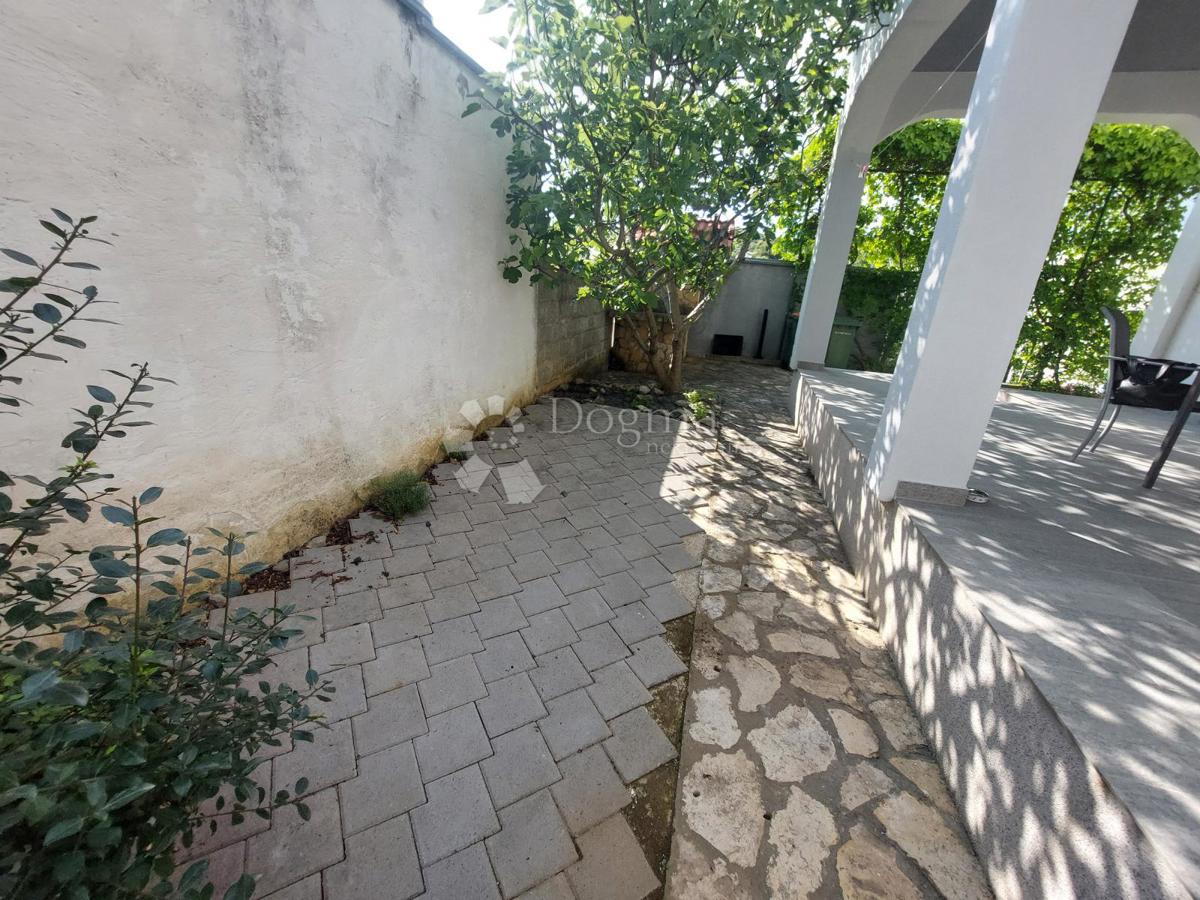 Hiša Pirovac, 170m2