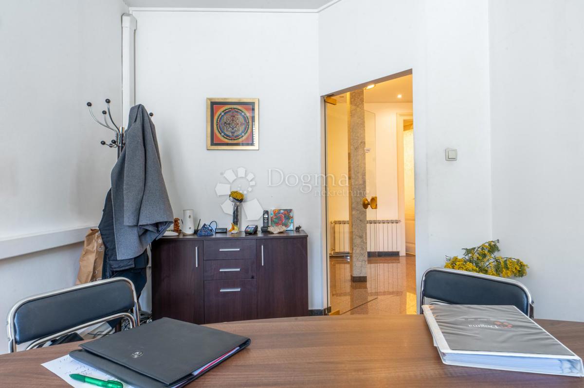 Stanovanje Centar, Rijeka, 97,45m2