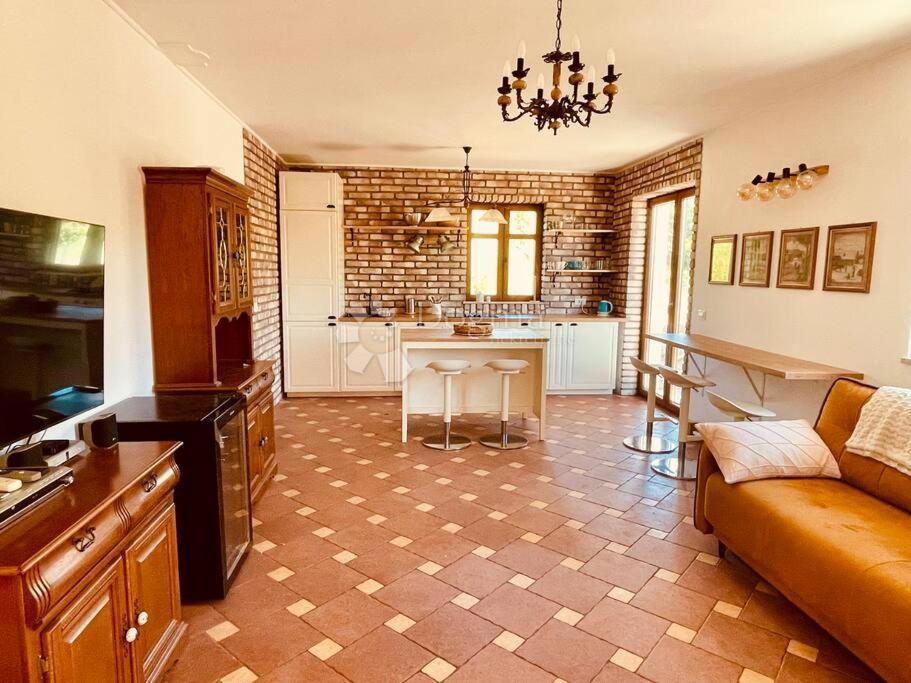 Hiša Kanfanar, 140m2