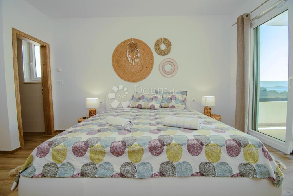 ČUDOVITA VILLA POMER