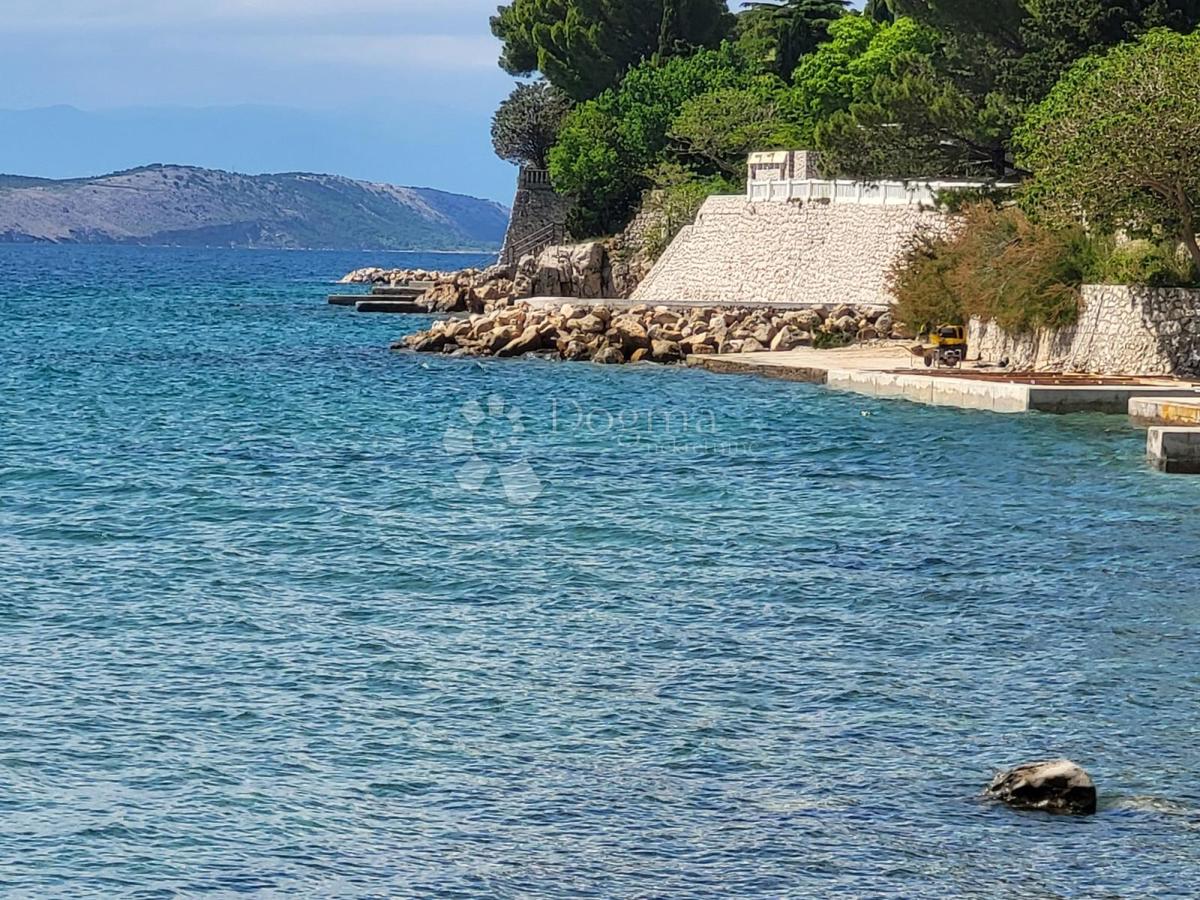 Zazidljivo zemljišče Dramalj, Crikvenica, 985m2