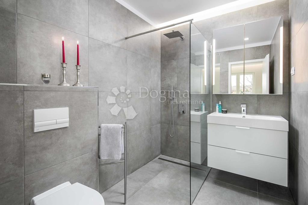Hiša Labin, 150m2