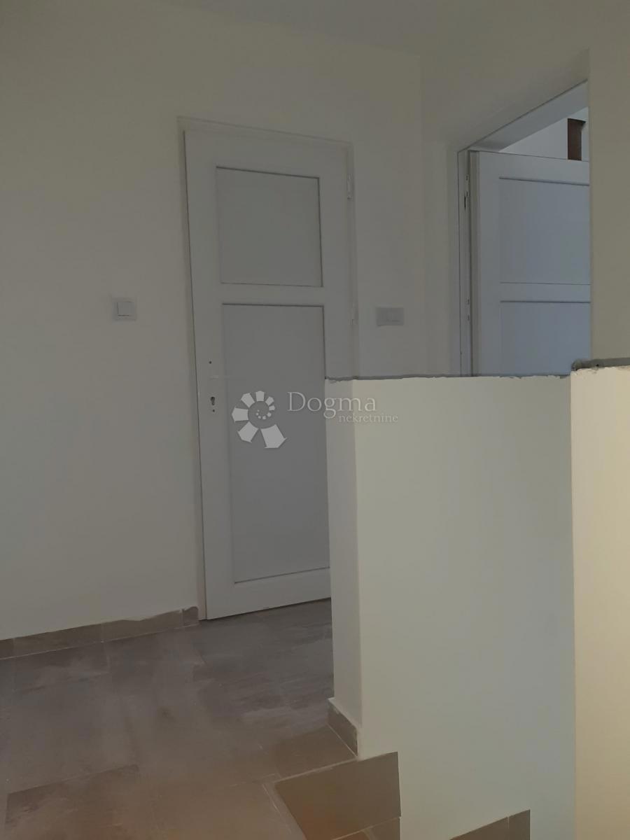 Hiša Vučedol, Vukovar, 78m2