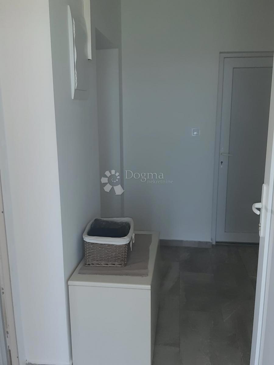 Hiša Vučedol, Vukovar, 78m2