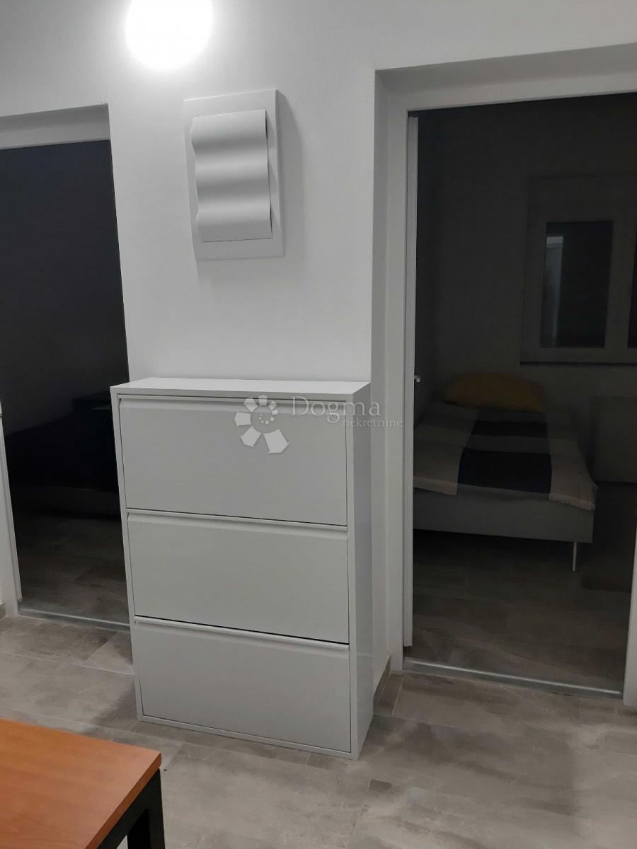 Hiša Vučedol, Vukovar, 78m2