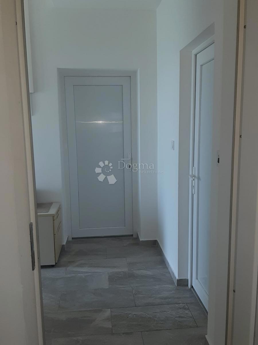 Hiša Vučedol, Vukovar, 78m2