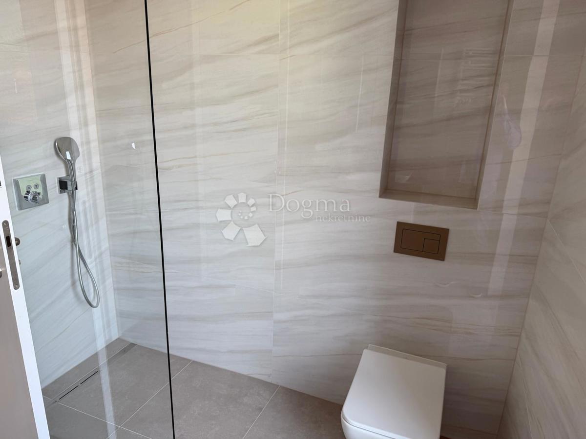 Stanovanje Centar, Varaždin, 174,92m2