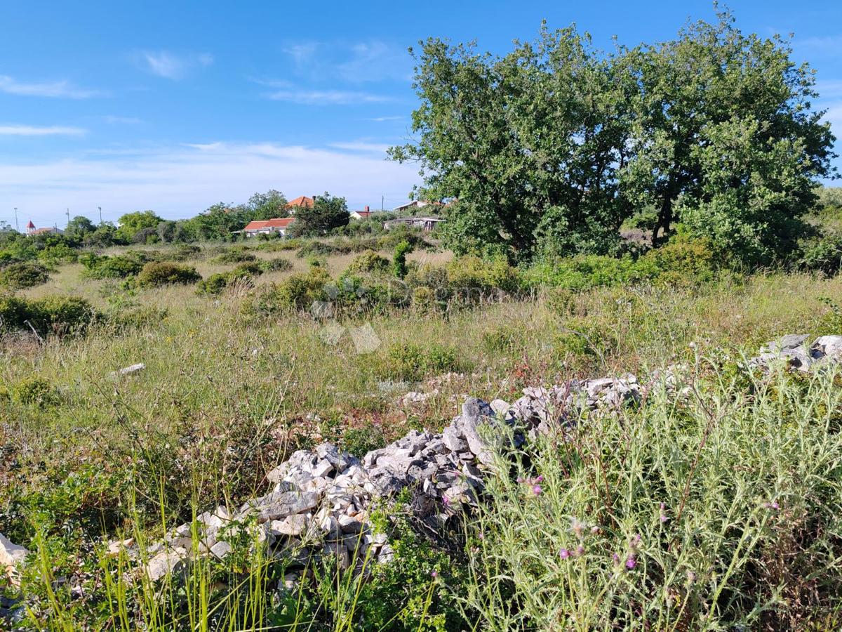 Zazidljivo zemljišče Debeljak, Sukošan, 8.444m2