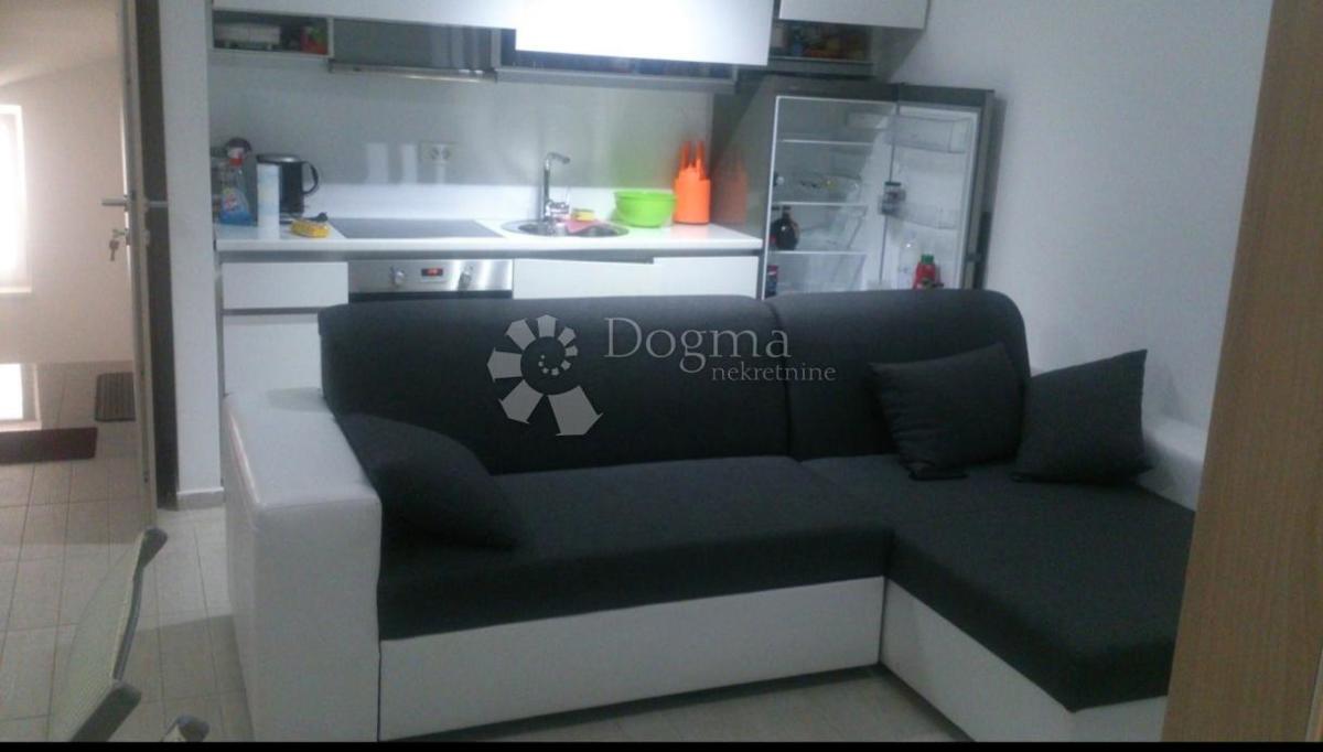Apartma Ugljan, Preko, 55m2