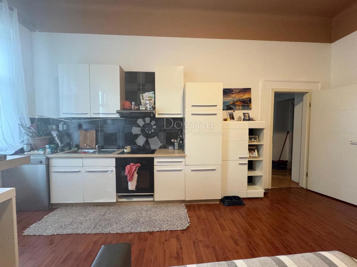 Stanovanje Centar, Rijeka, 78,49m2