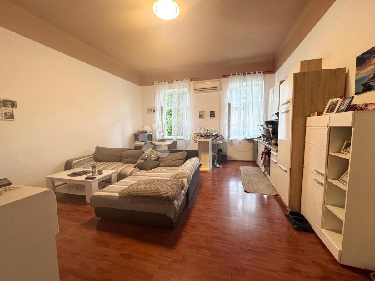 Stanovanje Centar, Rijeka, 78,49m2