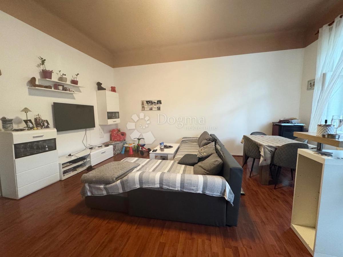 Stanovanje Centar, Rijeka, 78,49m2