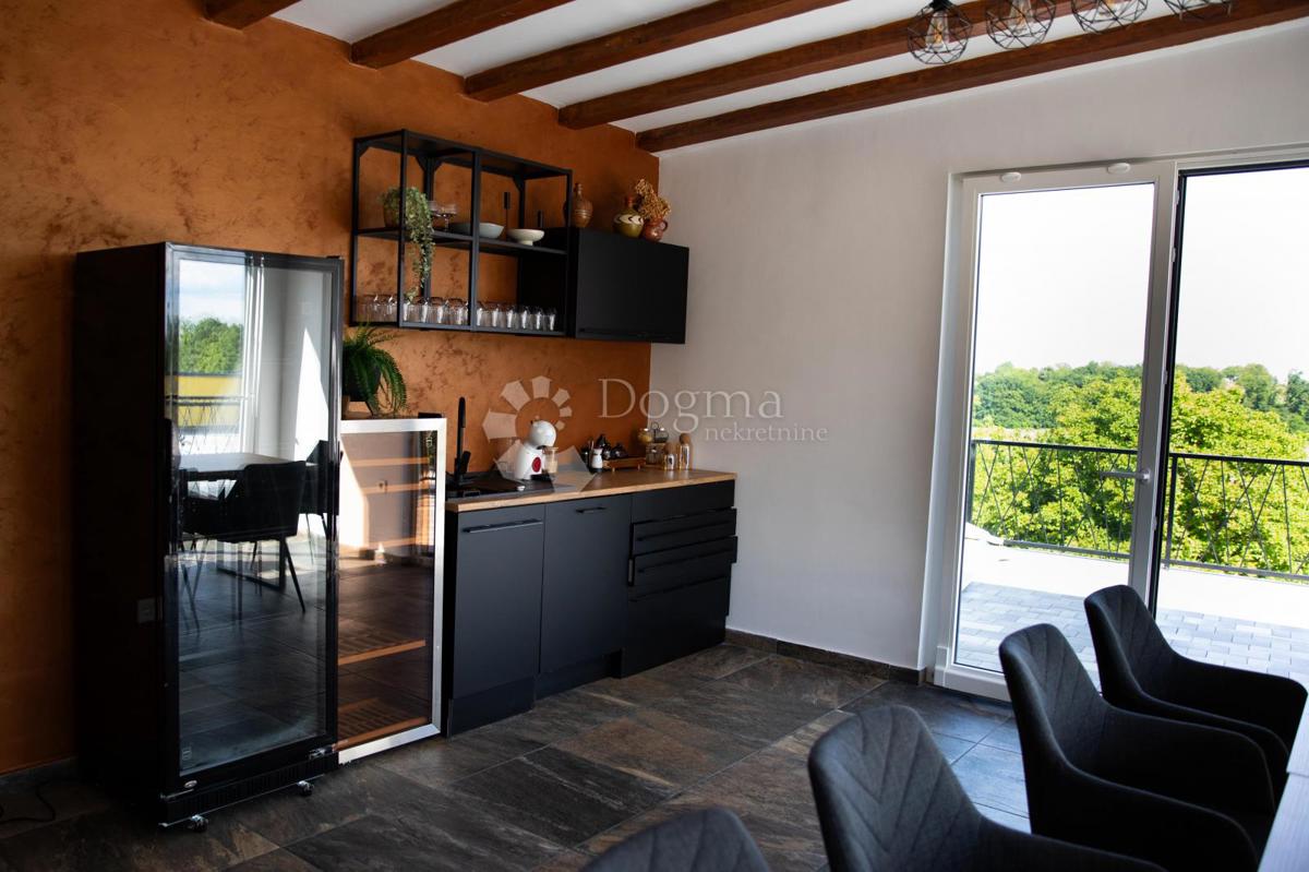Hiša Stanići, Kapela, 230m2