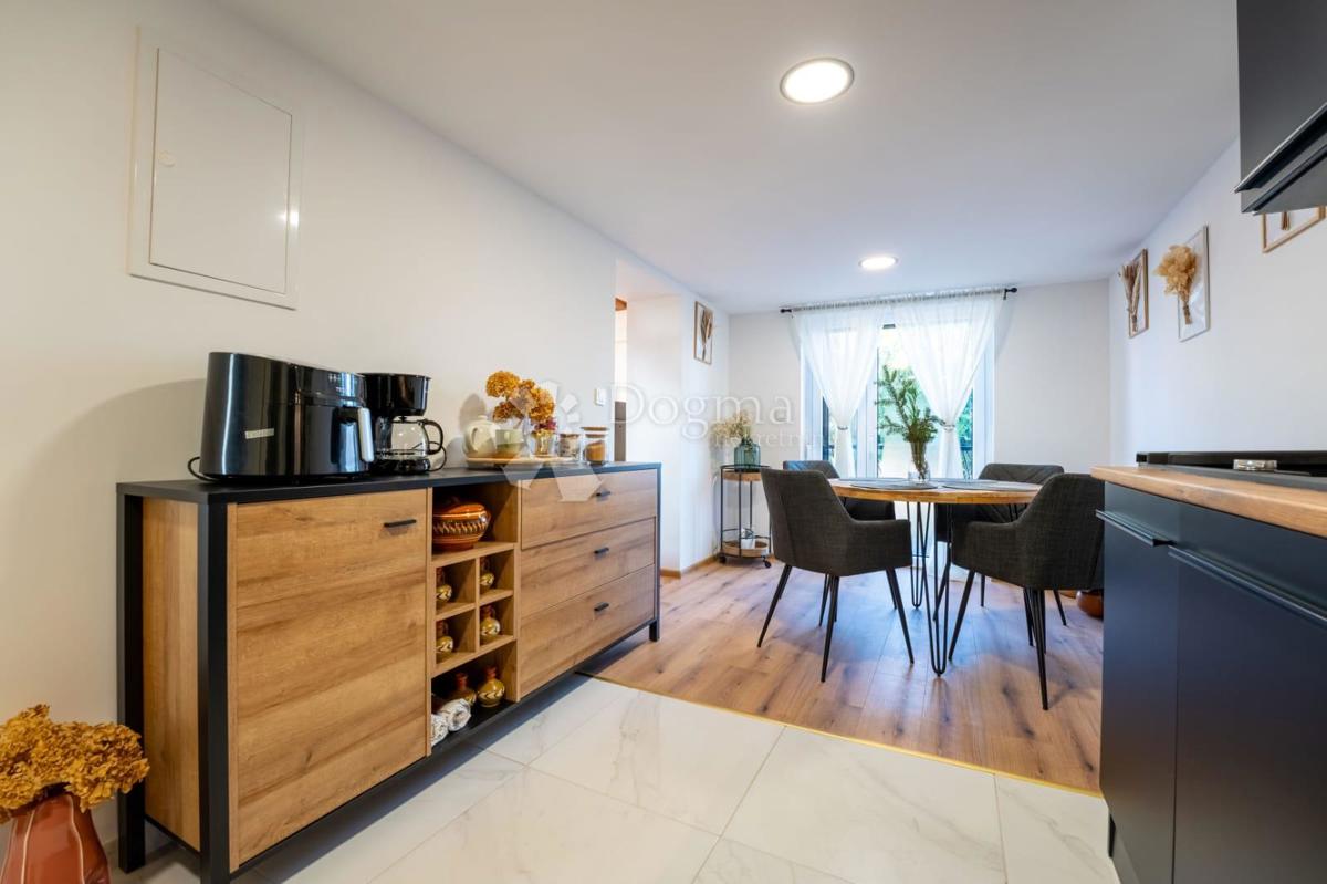 Hiša Stanići, Kapela, 230m2