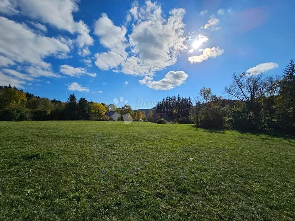 Zazidljivo zemljišče Lič, Fužine, 809m2