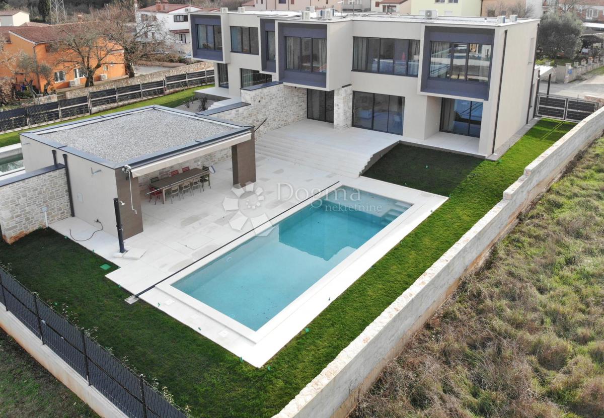 Hiša Rovinj, 216m2