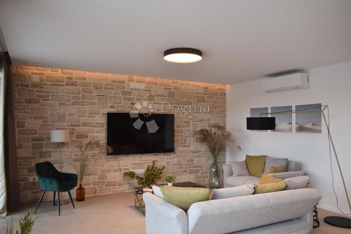 Hiša Rovinj, 216m2