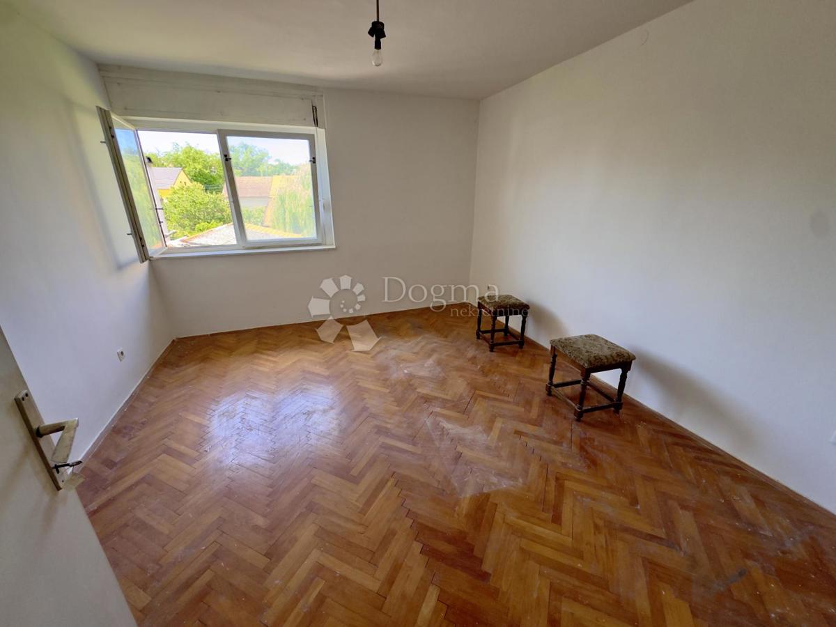 Hiša Centar, Sisak, 280m2