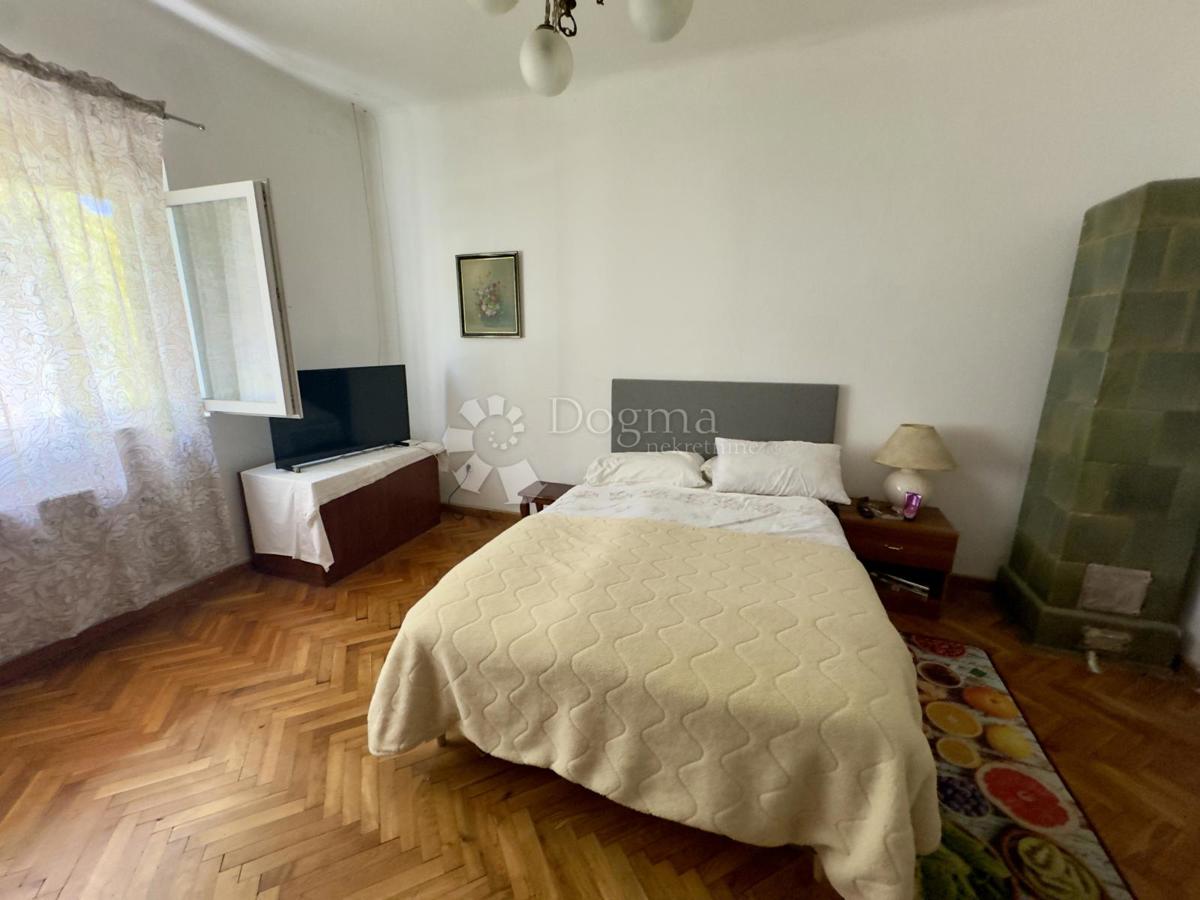 Hiša Centar, Sisak, 280m2