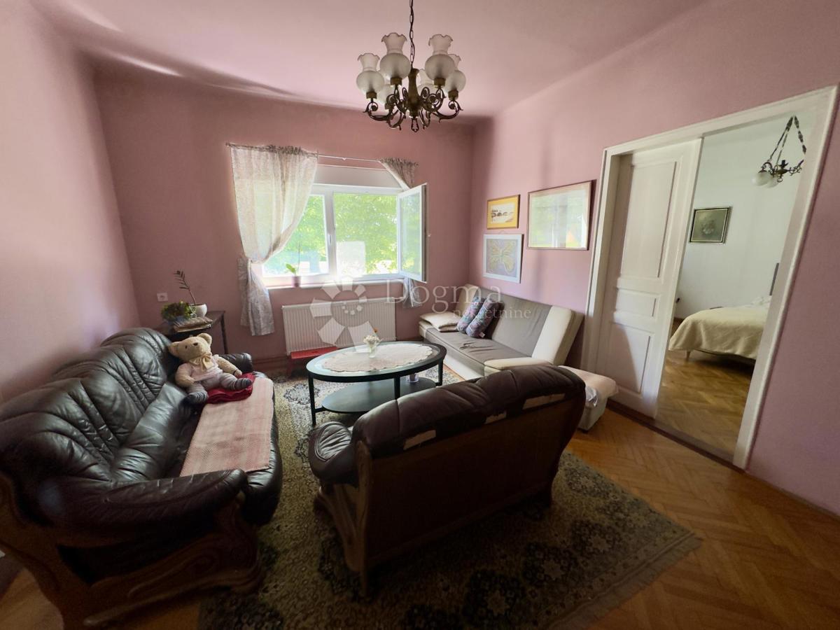 Hiša Centar, Sisak, 280m2