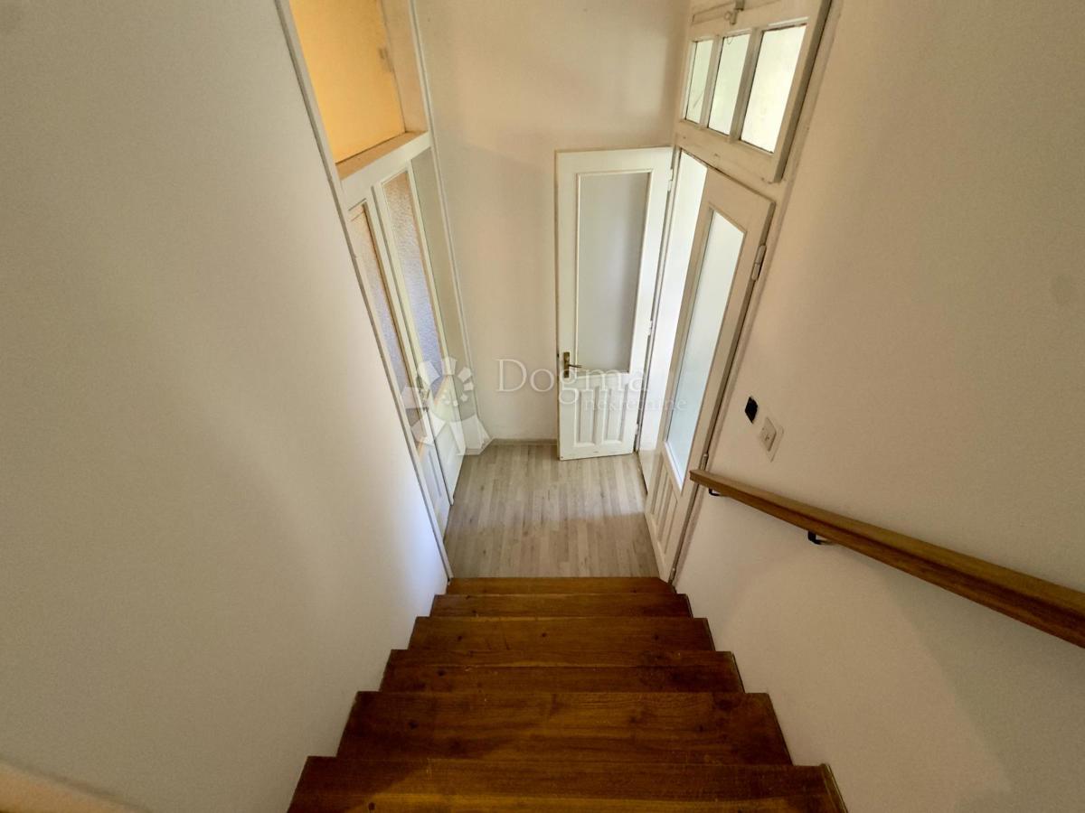 Hiša Centar, Sisak, 280m2