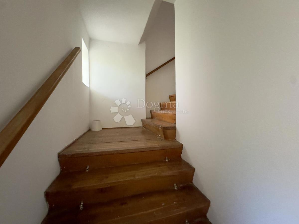 Hiša Centar, Sisak, 280m2