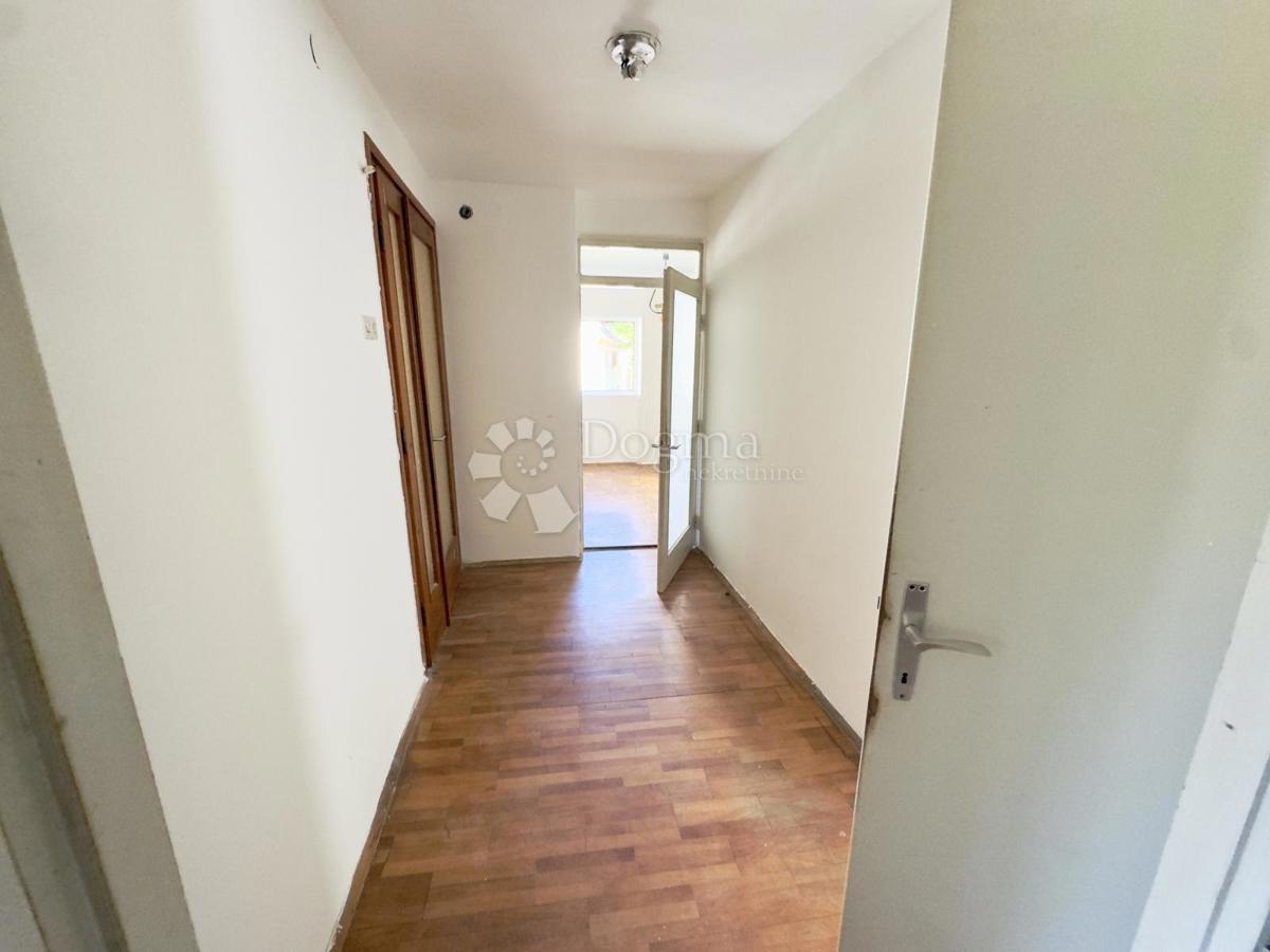 Hiša Centar, Sisak, 280m2